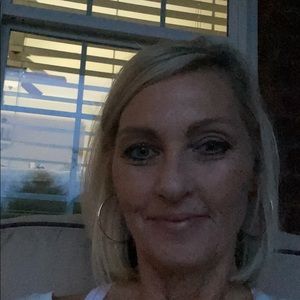 Meet your Posher, Kelli